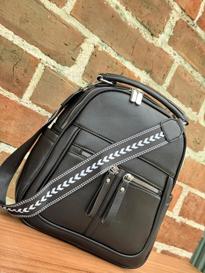 Morral Importado Bélgica – Cuero Sintético con Correa Manos Libres