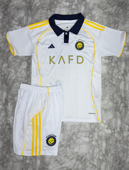 Conjunto de fútbol para niño | Camiseta y pantaloneta
