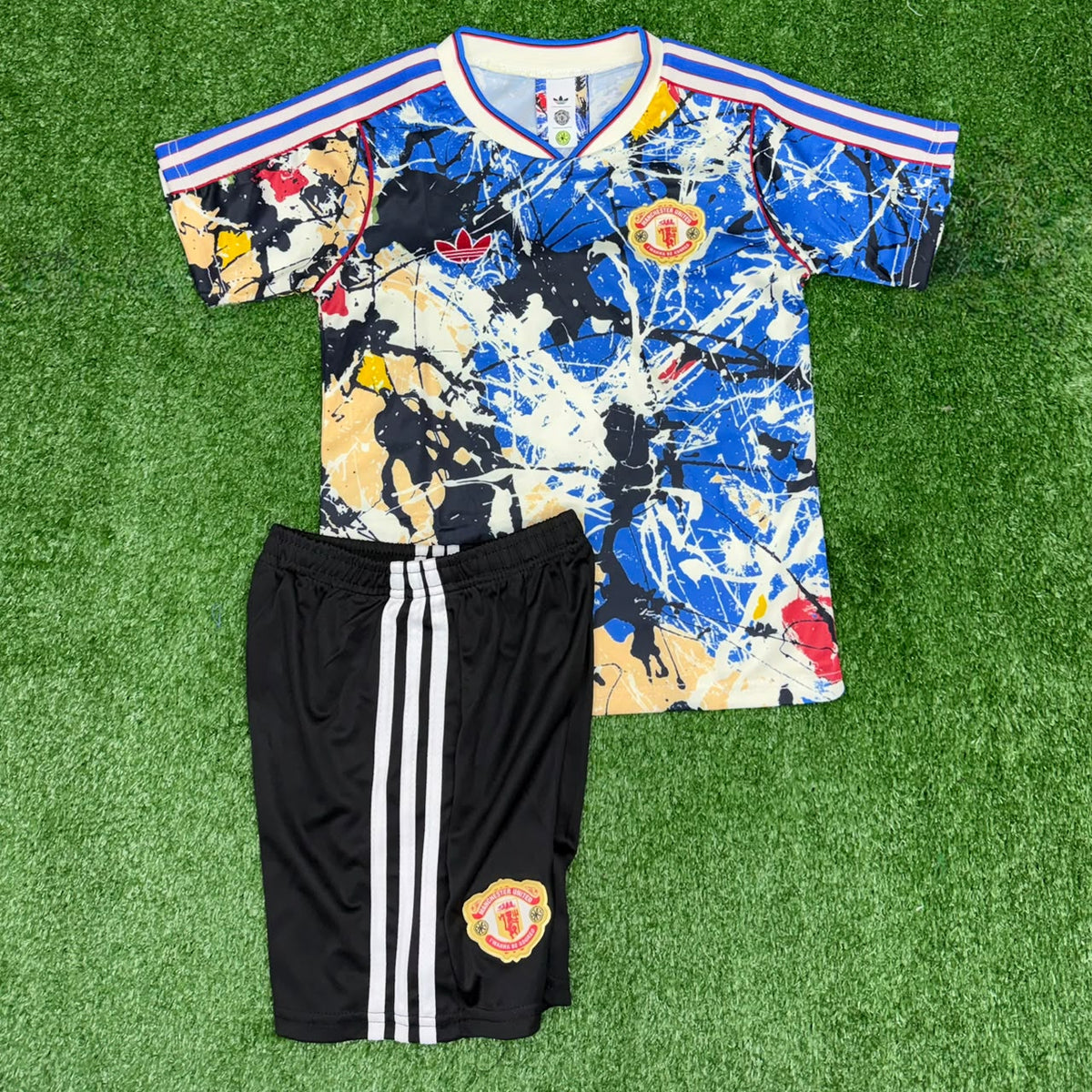 Conjunto de fútbol para niño | Camiseta y pantaloneta