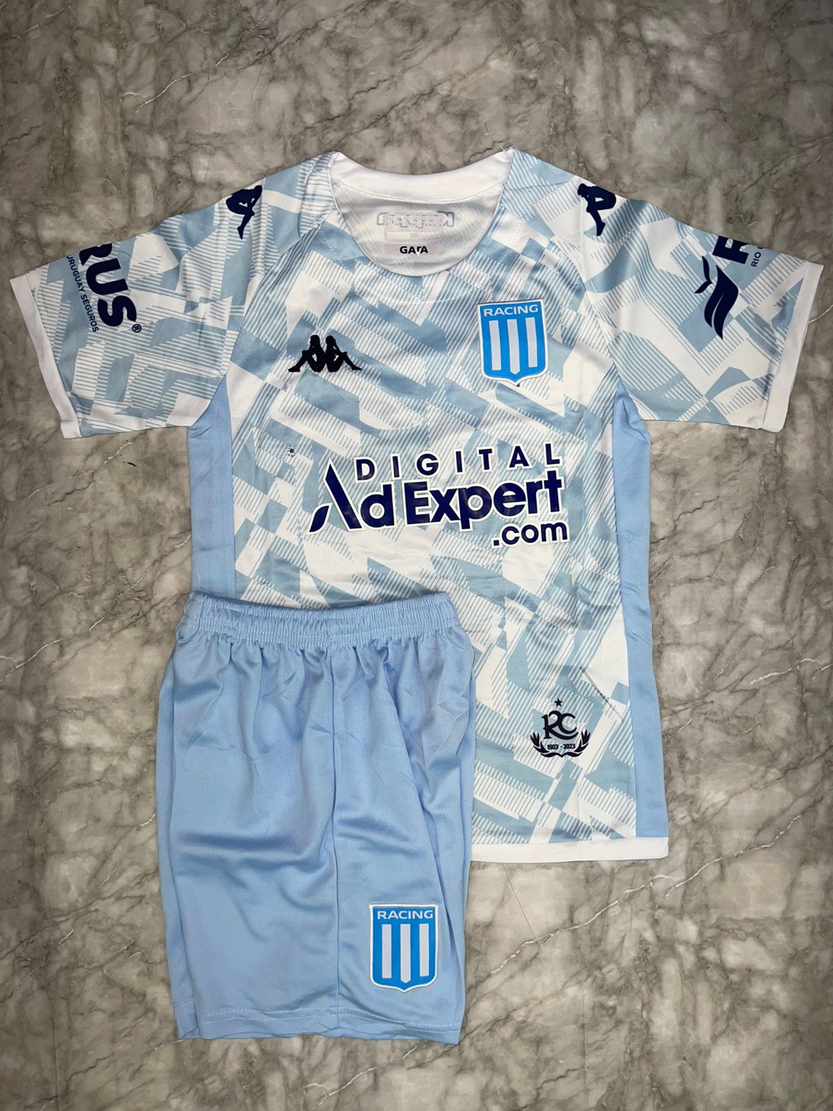 Conjunto de fútbol para niño | Camiseta y pantaloneta