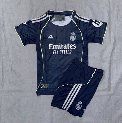 Conjunto de fútbol para niño | Camiseta y pantaloneta